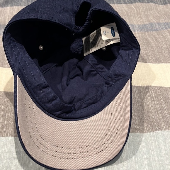 Hat - Picture 3 of 3